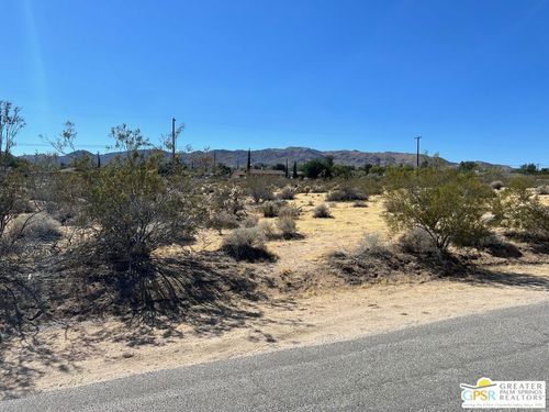 61665 Division St, Joshua Tree, CA, 92252-2421 | Card Image