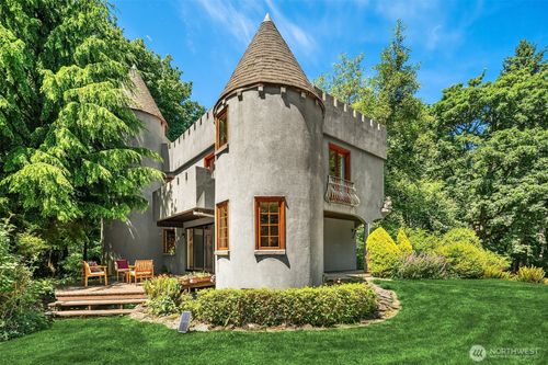 24917 Dockton Rd Sw, Vashon, WA, 98070-7932 | Card Image