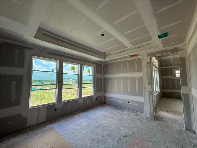 View of spare room | Image 5