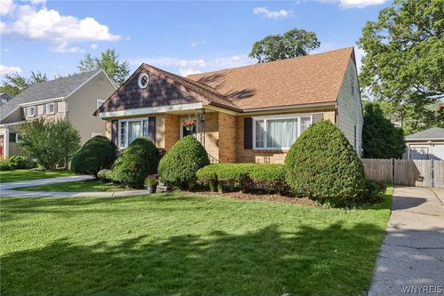 309 Bernhardt Dr, Amherst, NY, 14226-4742 | Card Image