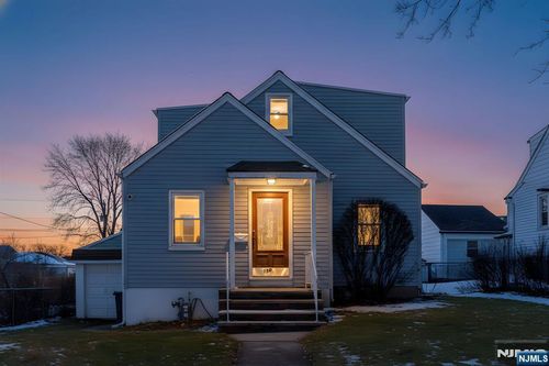 129 Pake St, Nutley, NJ, 07110-3023 | Card Image