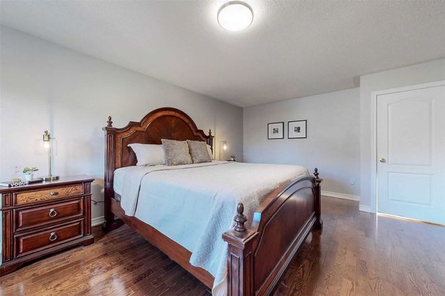 14 Ozner Cres, House attached with 3 bedrooms, 4 bathrooms and 5 parking in Woodbridge ON | Image 12
