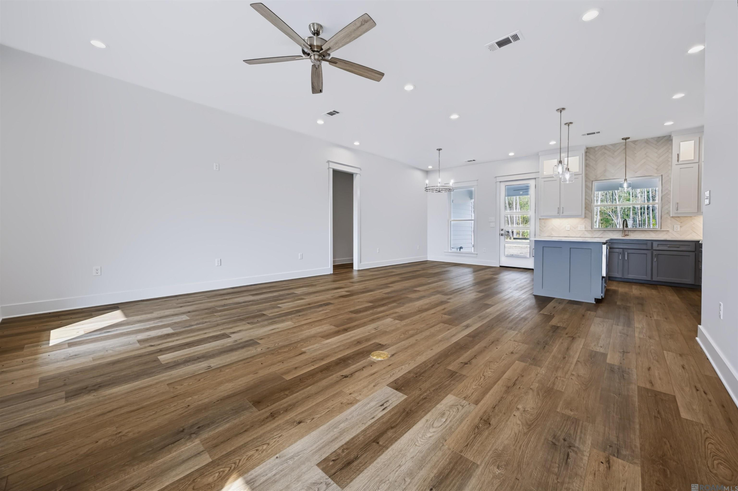 Residential in Livingston 3