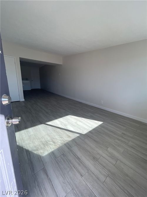 7-2107 Statz Street, North Las Vegas, NV, 89030 | Card Image