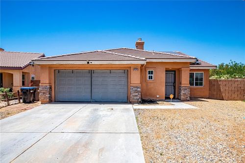 45265 Sancroft, Lancaster, CA, 93535 | Card Image