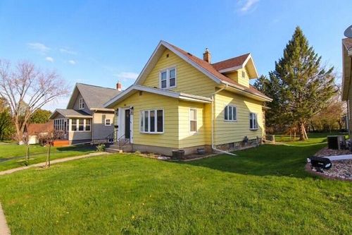 514 E Maple St, Horicon, WI, 53032-1150 | Card Image