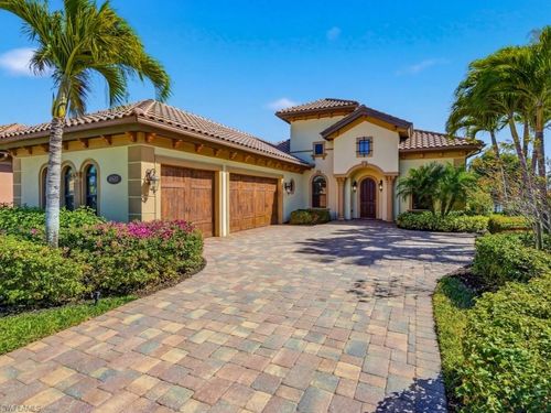 6300 Serano Way, NAPLES, FL, 34113-1696 | Card Image