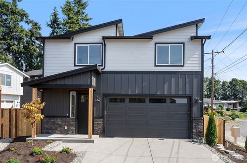 b-501 Legion Dr, Everett, WA, 98201-1133 | Card Image