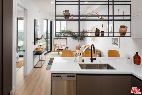 apt-205-3833 Dunn Dr, Culver City, CA, 90232-2796 | Card Image