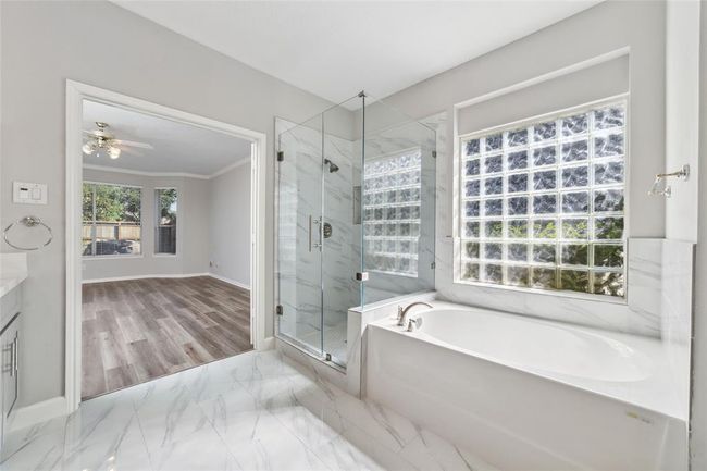 16602 Blue Vista Dr, House other with 5 bedrooms, 5 bathrooms and 2 parking in Houston TX | Image 23