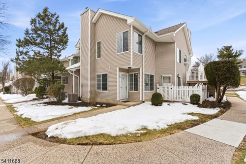 85 Encampment Dr, Bedminster, NJ, 07921-1831 | Card Image