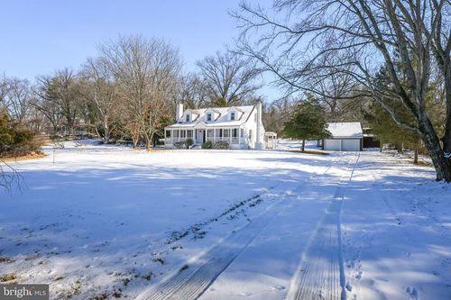 12242 Harpers Ferry Rd, HILLSBORO, VA, 20132-2606 | Card Image