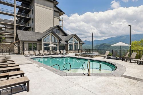 207-855 Campbell Lead Rd, Gatlinburg, TN, 37738-4325 | Card Image