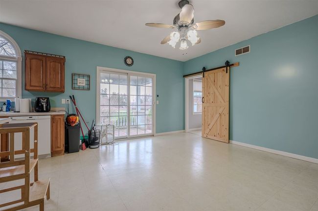 101 W Franklin St, House other with 3 bedrooms, 2 bathrooms and 2 parking in Carlock IL | Image 29