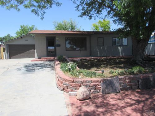 1629 Englewood Dr, Pueblo, CO, 81005 | Card Image