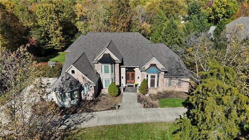 8050 Woodbridge Ct, Springboro, OH, 45066-9137 | Card Image