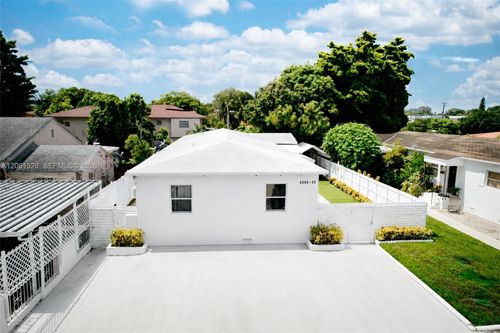 2550 Sw 10th St, Miami, FL, 33135-4804 | Card Image
