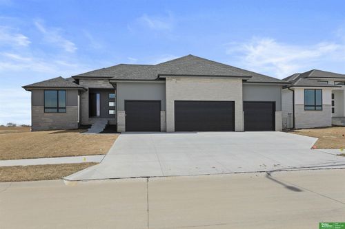 5915 N 197th St, Elkhorn, NE, 68022-6588 | Card Image