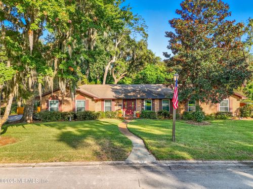 3821 Buckskin Trl E, Jacksonville, FL, 32277-2229 | Card Image