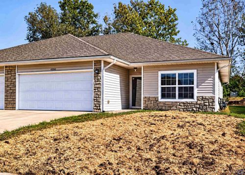4206 Sw Shenandoah Rd, Topeka, KS, 66610 | Card Image