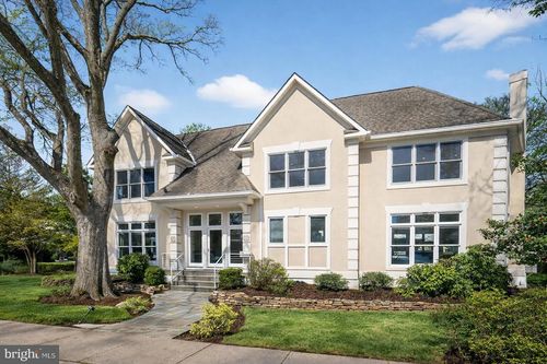 2733 N Lexington St, ARLINGTON, VA, 22207-1446 | Card Image