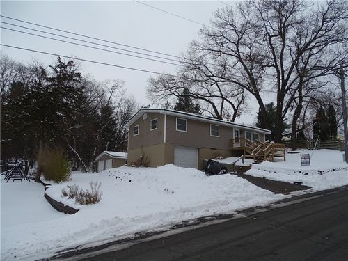 812 11th Ave E, Durand, WI, 54736-1519 | Card Image