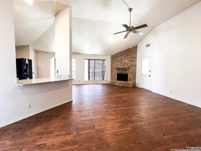 7914 Forest Cabin, House other with 3 bedrooms, 2 bathrooms and null parking in Live Oak TX | Image 5