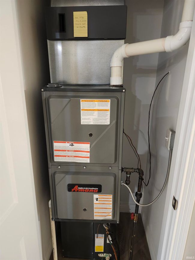 High efficiency gas furnance! | Image 28
