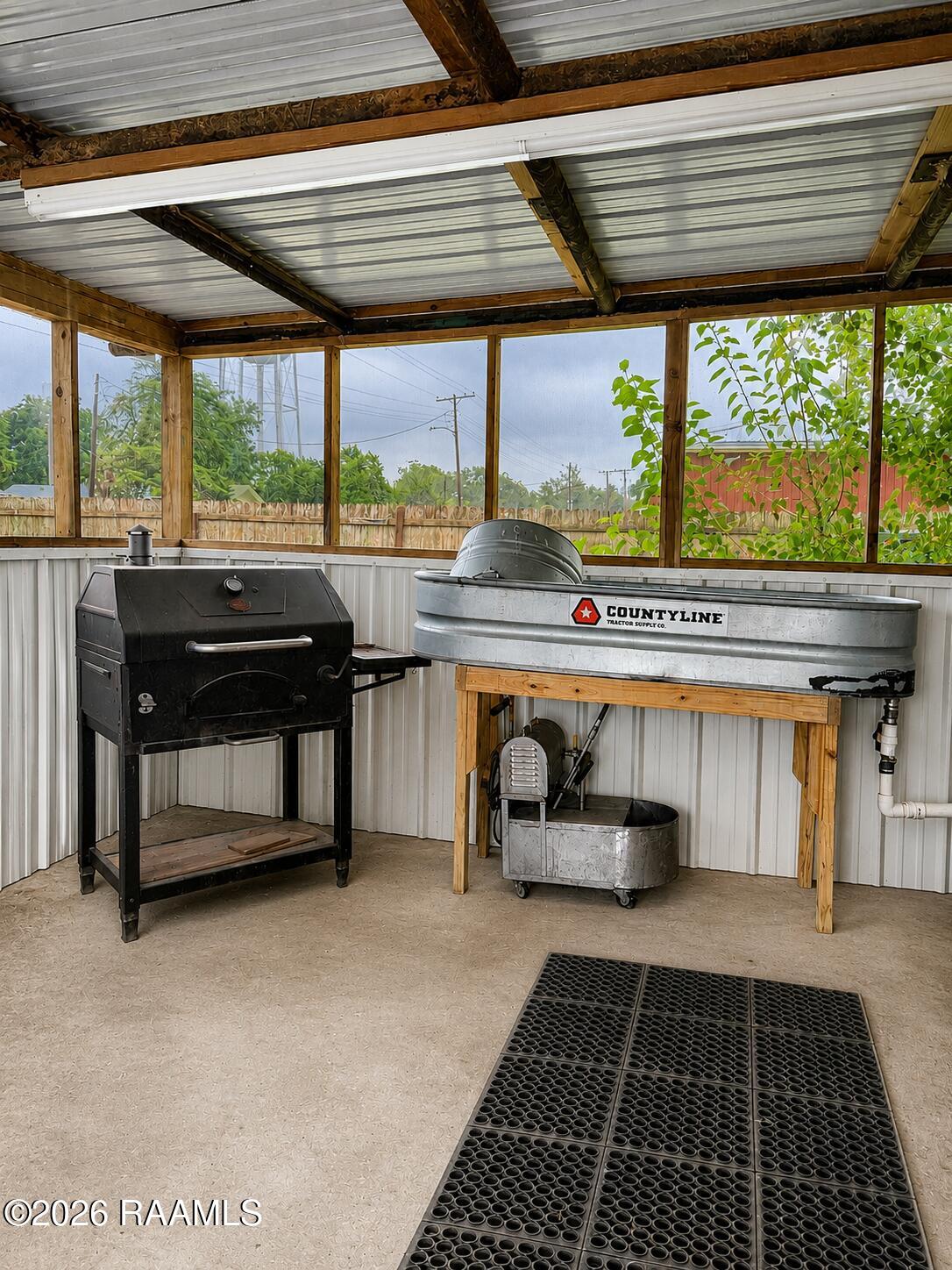 Commercial Sale in Morse 3