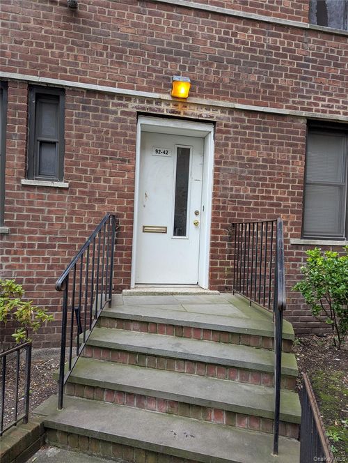 str4-9242 Queens Blvd, Rego Park, NY, 11374-1040 | Card Image