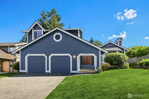 15917 Se Fairwood Blvd, Renton, WA, 98058-8631 | Card Image