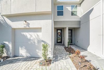 5513 Brooklet Woods Drive, Townhouse with 3 bedrooms, 2 bathrooms and null parking in Wesley Chapel FL | Image 3