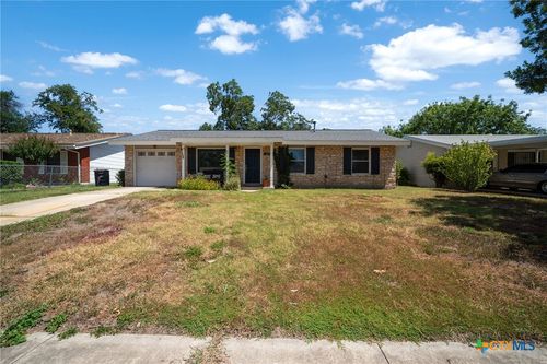 5131 Village Way, San Antonio, TX, 78218-3845 | Card Image