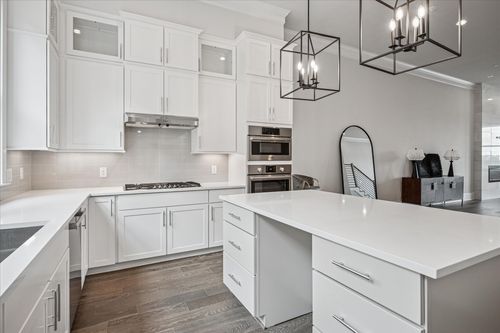 4122 Belt Line Rd, Addison, TX, 75001-4354 | Card Image