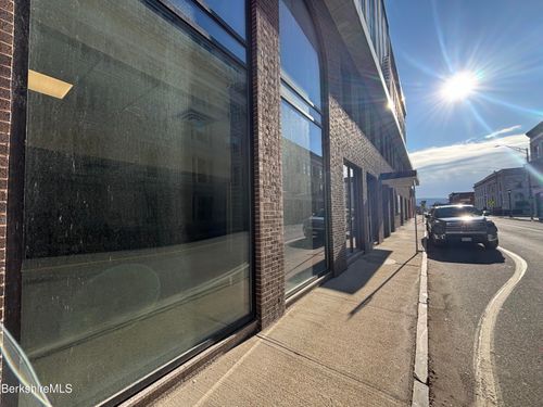 1 Fenn St, Pittsfield, MA, 01201-6278 | Card Image