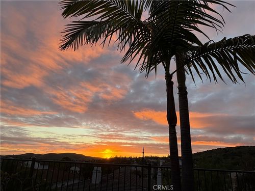 17 Corte Rivera, San Clemente, CA, 92673-6861 | Card Image