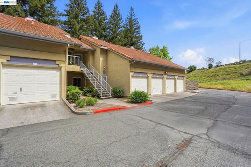 1405 Forest Run, Hercules, CA, 94547 | Card Image