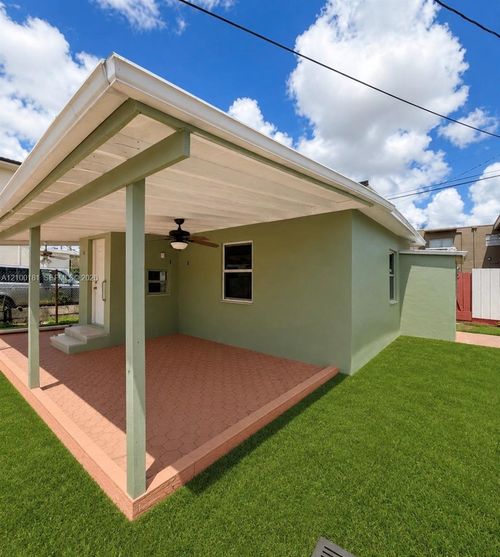 8548 Lake Point Ct, Lake Worth, FL, 33467 | Card Image