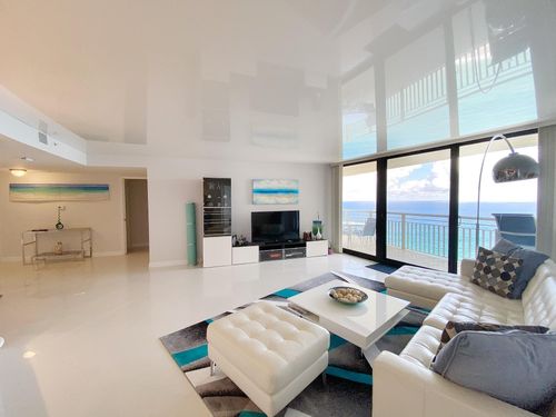 apt-32d-3000 N Ocean Dr, Riviera Beach, FL, 33404-3250 | Card Image