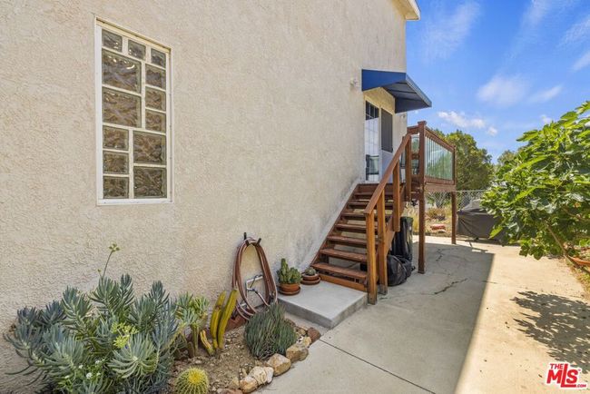 21615 Wo He Lo Trl, House other with 3 bedrooms, 4 bathrooms and null parking in Chatsworth CA | Image 35