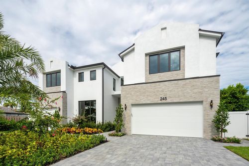 345 Churchill Rd, West Palm Beach, FL, 33405-4021 | Card Image