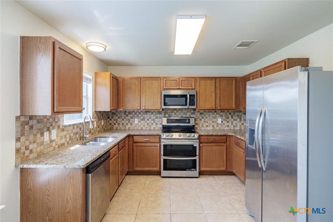 157 Brickyard Ln, House other with 4 bedrooms, 3 bathrooms and null parking in Jarrell TX | Image 14