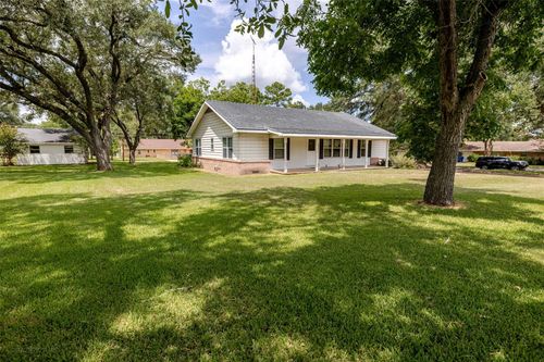 1805 11th St, Hempstead, TX, 77445-6032 | Card Image