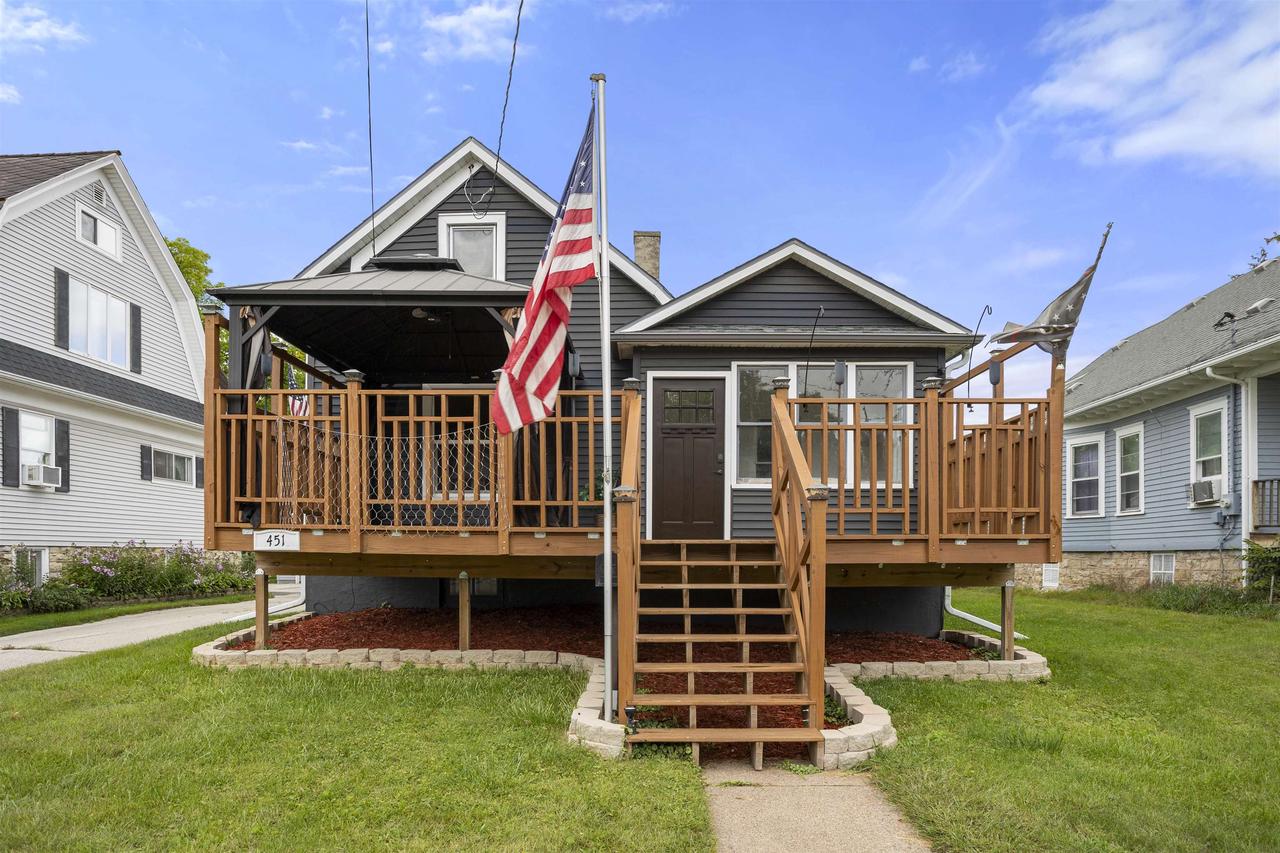 Main St, Seymour, WI 54165