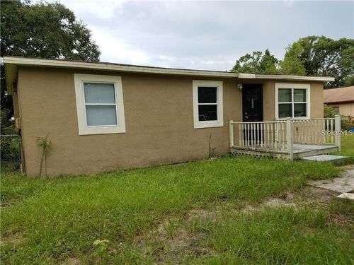 8609 N Greenwood Ave, TAMPA, FL, 33617-6811 | Card Image