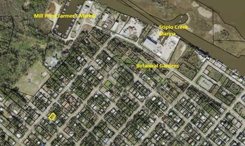 325 11th St, Apalachicola, FL, 32320-1315 | Card Image