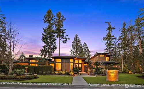 18858 Ne 49th Pl, Sammamish, WA, 98074-3200 | Card Image