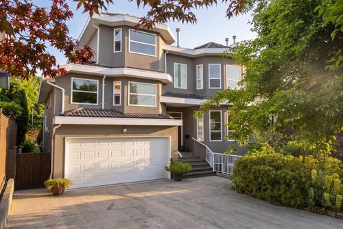 888 E 30th Avenue, Vancouver, BC, V5V2W1 | Card Image