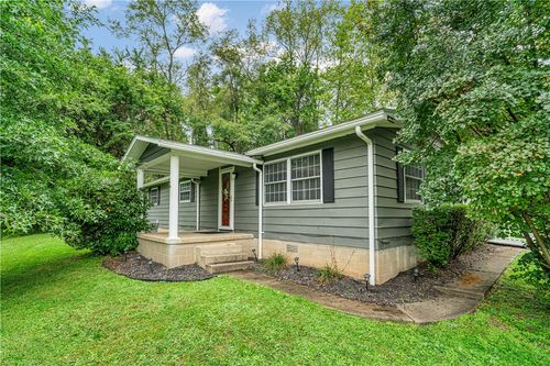 7791 National Pike, Uniontown, PA, 15401-5106 | Card Image