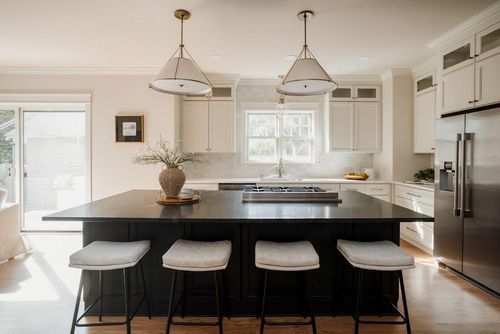 3711 N Downer Ave, Shorewood, WI, 53211-2636 | Card Image